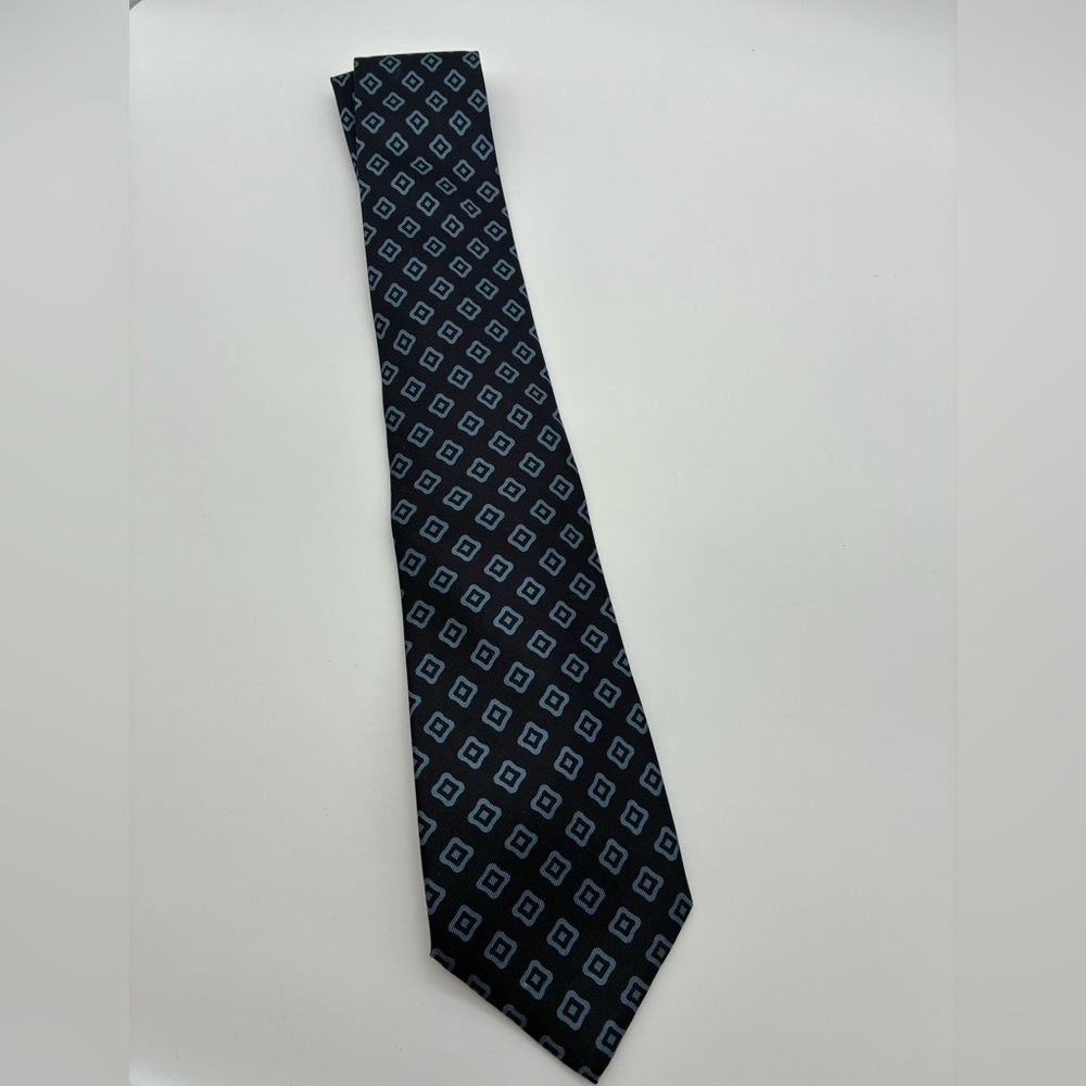 NWOT YVES saint laurent silk blue diamond tie